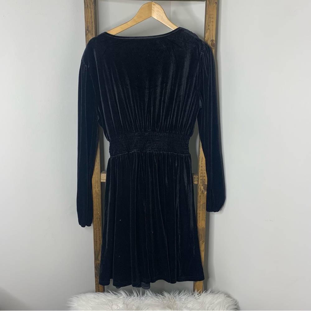 Elegant Black Velvet Dress Size L - Picture 5 of 5